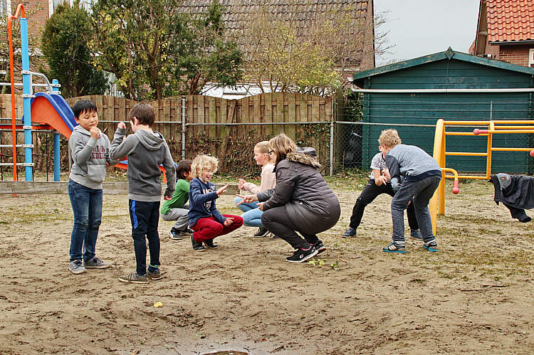 Paaseieren zoeken en spelmiddag_56